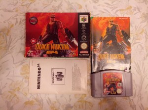 Jogo com caixa, manual e papelada