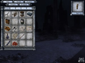 Durante o jogo teremos muitos objectos para interagir, mas felizmente o inventário é bem grandinho