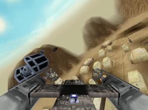 Podemos alterar o ângulo da câmara de várias formas. Até ver o que se passa nas traseiras!