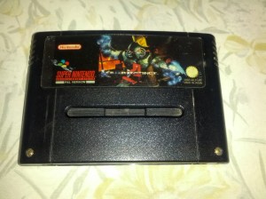 Killer Instinct tem um dos poucos, senão mesmo o único, cartucho negro da Super Nintendo. Originalmente vinha também com um CD com a banda sonora.