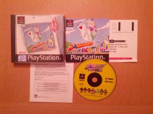 Jogo com manual e papelada, numa edição budget.