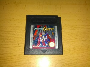 Apenas o cartucho que sendo preto indica que é compatível com a GB original